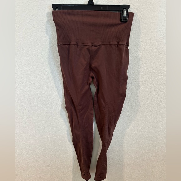 NWOT Free People High-Rise 7/8 Length Good Karma Leggings - Picture 5 of 6